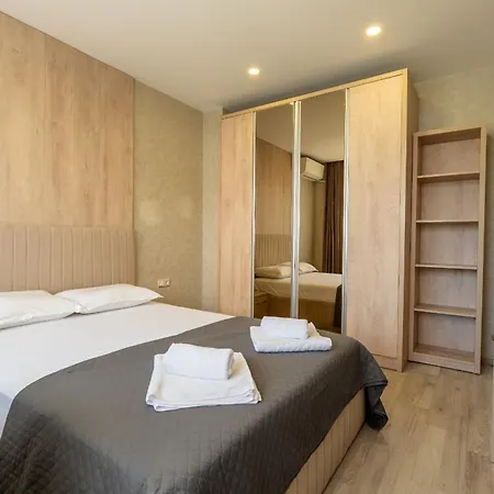 Designer Two-bedroom Apartamento Varna